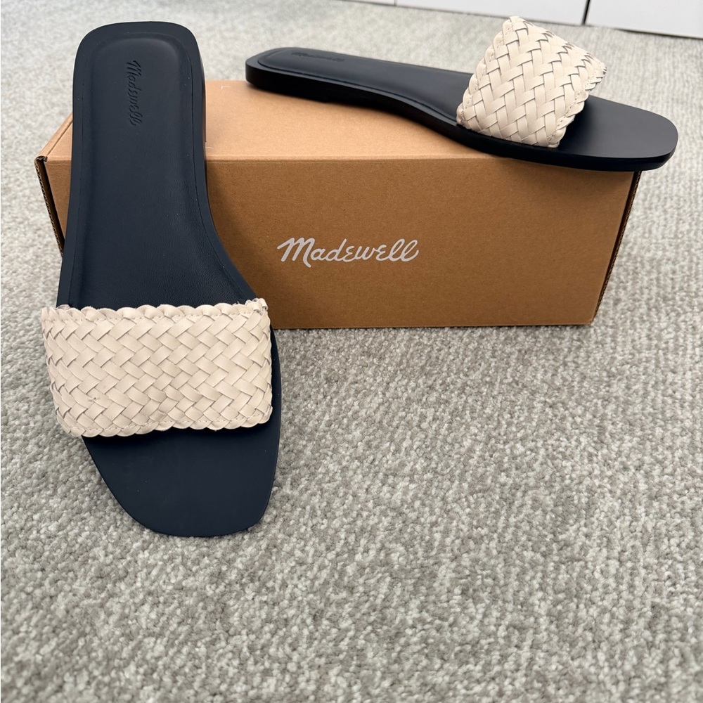 Madewell Black and Cream Woven Sandals size 10 leather